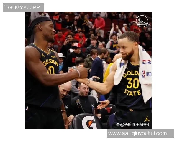 微笑刺客与库里：追梦勇士的控卫之道与得分型控球后卫的魅力解析