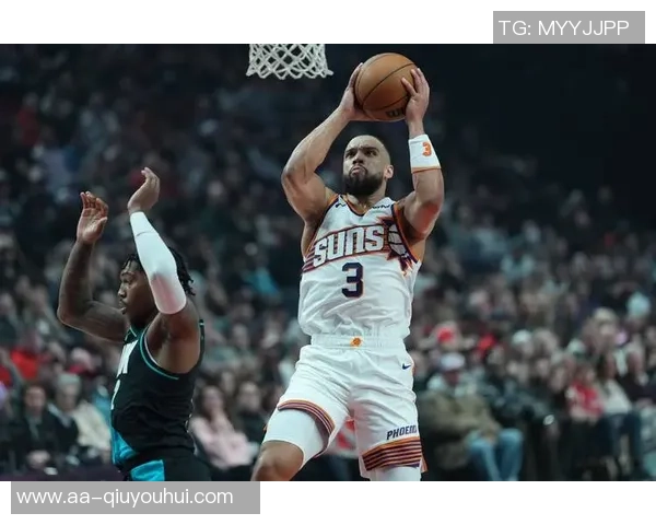 布克谈古德温篮板技巧我和狄龙对此进行了深入讨论