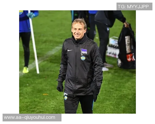 头号男友粉WNBA球星里斯赴欧洲亲临柏林赛场感受篮球魅力